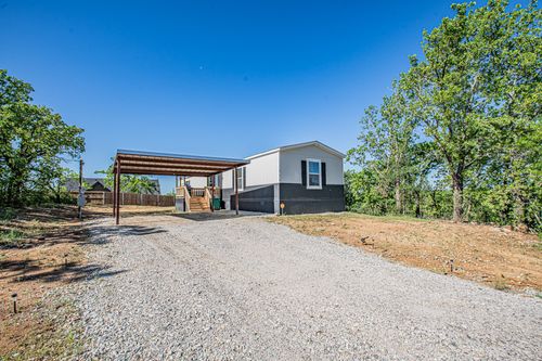 335 Overland Trl, Bridgeport, TX, 76426 | Card Image