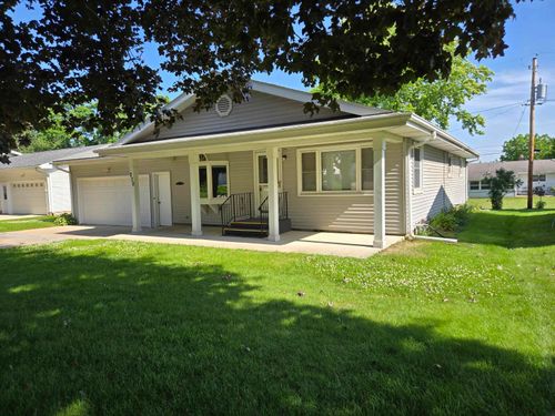 238 11th Ave W, Cresco, IA, 52136-1008 | Card Image