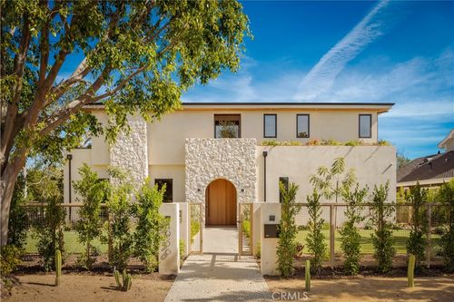 4956 Gentry Ave, Valley Village, CA, 91607-3713 | Card Image