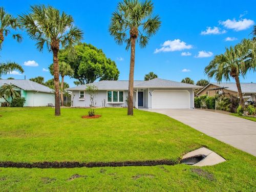 425 Bywood Ave, SEBASTIAN, FL, 32958-4954 | Card Image