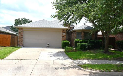 2008 Pine Knot Dr, Heartland, TX, 75126-8283 | Card Image