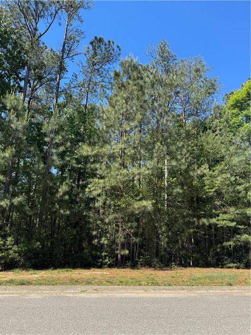 5269 Linkshire Ln, Providence Forge, VA, 23140-3560 | Card Image