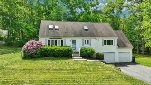 3 Paul Ave, Derry, NH, 03038-3804 | Card Image