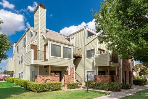 102-3129 Sondra Dr, Fort Worth, TX, 76107-7712 | Card Image