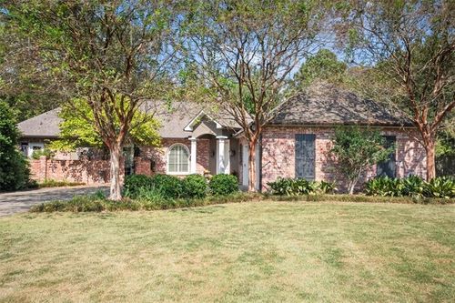 5621 Hilltop Cir, Saint Francisville, LA, 70775-5620 | Card Image