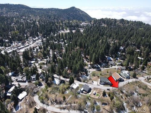 31912 Encina Way, Running Springs, CA, 92382-7447 | Card Image