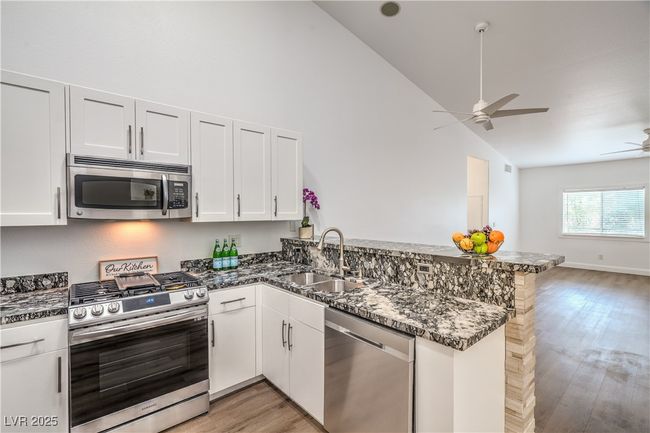 2073 - 7450 S Eastern Ave, Condo with 2 bedrooms, 2 bathrooms and null parking in Las Vegas NV | Image 12
