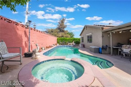 7250 Clearwater Cir, Las Vegas, NV, 89147-4602 | Card Image