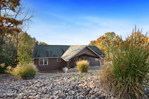 836 Sandra Way, Kodak, TN, 37764-1748 | Card Image