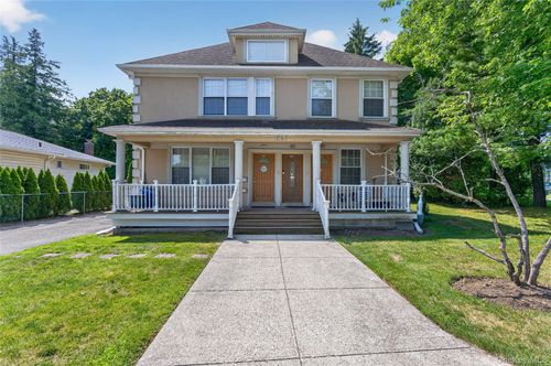 143 Searingtown Rd, Albertson, NY, 11507-1543 | Card Image