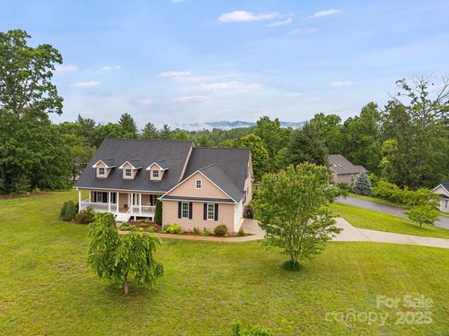 198 Double Brook Dr, Weaverville, NC, 28787-7312 | Card Image