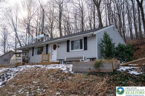 6951 Yeakels Mill Road, Upper Milford Twp, PA, 18092 | Card Image