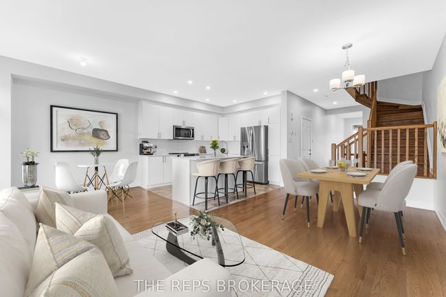 891 Solarium Ave, House attached with 3 bedrooms, 3 bathrooms and 2 parking in Manotick ON | Image 5