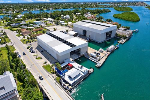 n60-100 Circuit Rd, NOKOMIS, FL, 34275-3006 | Card Image