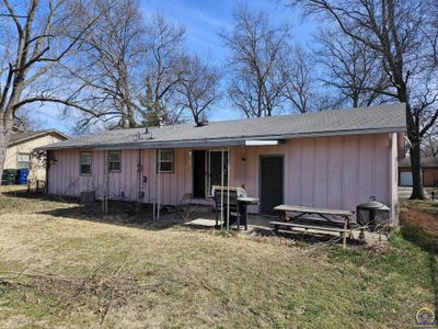 121 Florida, House other with 3 bedrooms, 2 bathrooms and null parking in Lawrence KS | Image 1