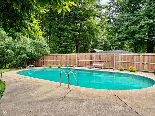 8901 Black Hawk Ln, Indianapolis, IN, 46234-1431 | Card Image