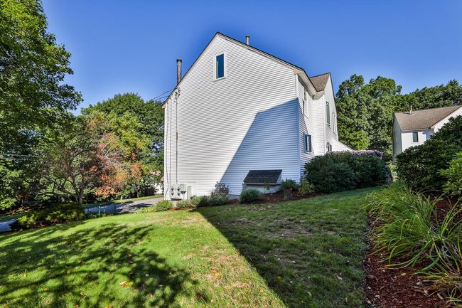 37 Windemere Way, Condo with 2 bedrooms, 2 bathrooms and null parking in Nashua NH | Image 27