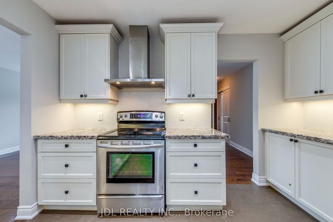 1266 Lambeth Rd, House other with 4 bedrooms, 3 bathrooms and 3 parking in Oakville ON | Image 15