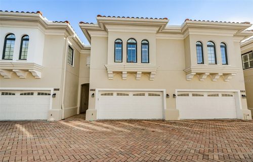 3810 Villas Del Sol Ct, Tampa, FL, 33609-4440 | Card Image
