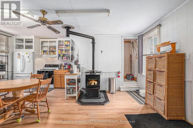 784 French Line Rd, House other with 4 bedrooms, 2 bathrooms and 20 parking in Lanark ON | Image 9