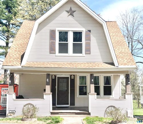 102 Circuit Ave, Waterbury, CT, 06708-2161 | Card Image