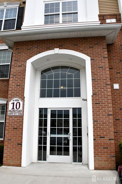 1035 Halifax Pl, Hamilton, NJ, 08619-2081 | Card Image