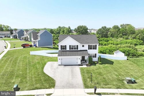 252 Valley View Cir, YORK, PA, 17408-6268 | Card Image