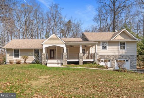 215 Lakewood Landing Dr, Bumpass, VA, 23024-4606 | Card Image