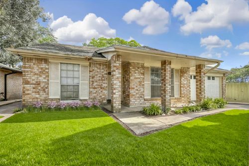 12115 Swan Creek Dr, Houston, TX, 77065-3817 | Card Image