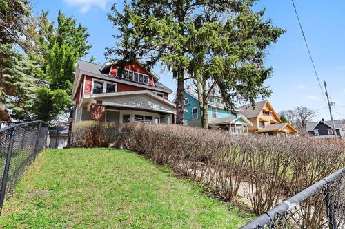 747 Prince St Se, Grand Rapids, MI, 49507-1241 | Card Image