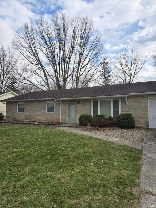 1805 W Glenn Ellyn Dr, Muncie, IN, 47304-2222 | Card Image