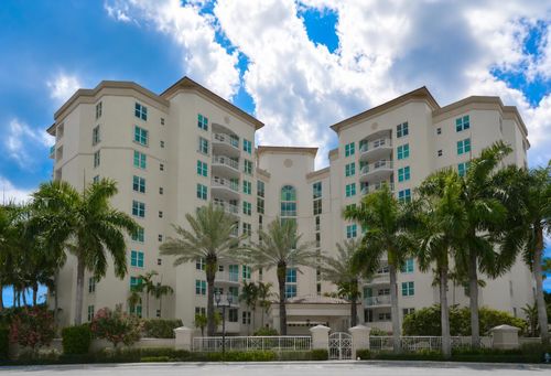 b702-550 Se Mizner Blvd, Boca Raton, FL, 33432-5535 | Card Image