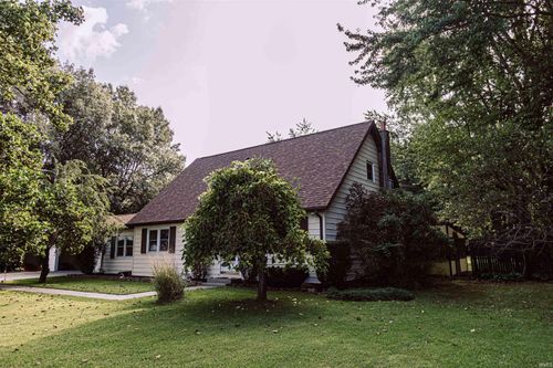 2918 N East St, Winamac, IN, 46996 | Card Image