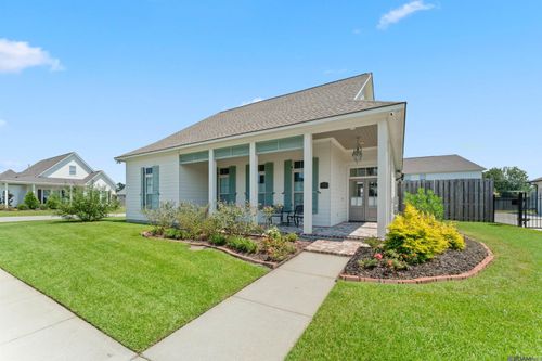 8377 Sully Dr, Baton Rouge, LA, 70818-5442 | Card Image