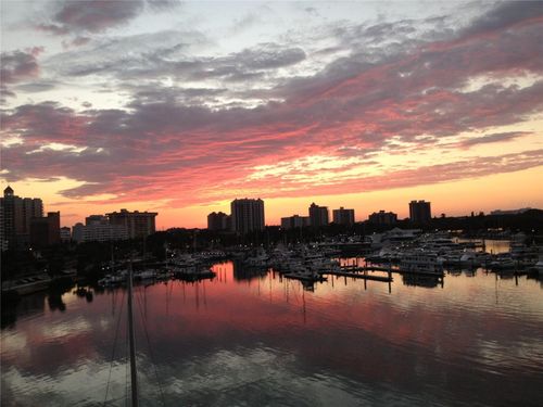 602-650 Golden Gate Pt, SARASOTA, FL, 34236-6643 | Card Image