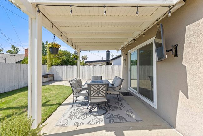 1078 W 11 Th St, House other with 4 bedrooms, 1 bathrooms and 2 parking in Upland CA | Image 25