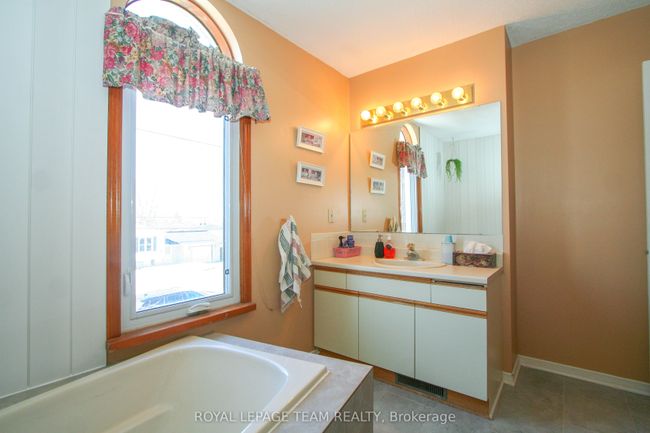 37 Faubert Ave, House other with 3 bedrooms, 4 bathrooms and 2 parking in Chesterville ON | Image 21