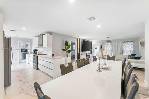 2751 Nw 26th Ave, Oakland Park, FL, 33311-2019 | Card Image