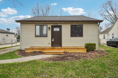 24784 Trombley St, Harrison Township, MI, 48045-3377 | Card Image