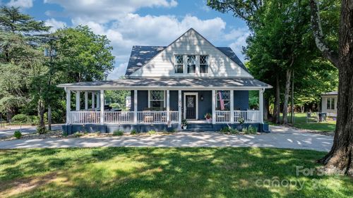 704 N Main Ave, Newton, NC, 28658-3146 | Card Image