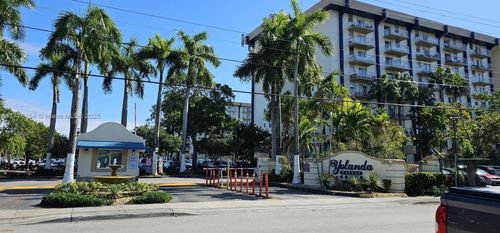 apt-120w-801 Nw 47th Ave, Miami, FL, 33126-2205 | Card Image