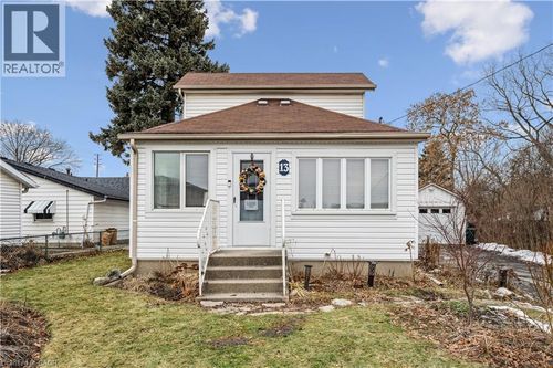 13 Spiers Cres, Cambridge, ON, N1R1B3 | Card Image