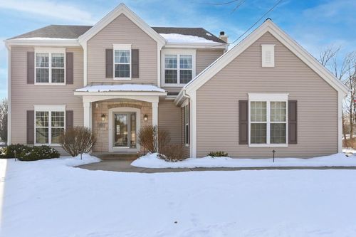 955 Dana Lane, Waukesha, WI, 53189 | Card Image