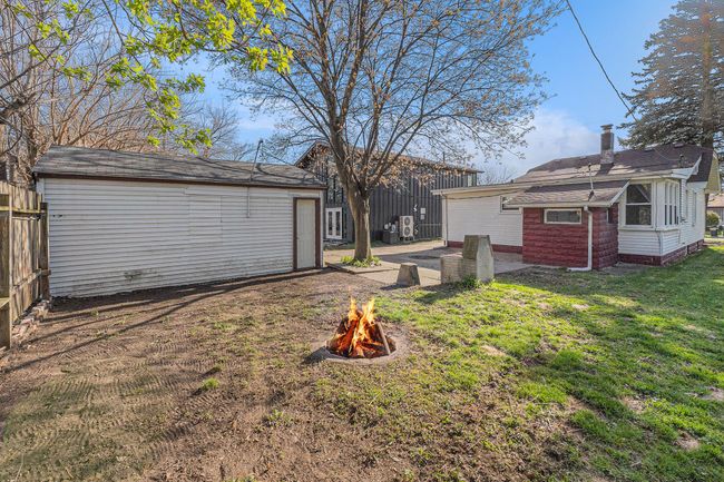 23128 Carlisle Ave, House other with 2 bedrooms, 1 bathrooms and null parking in Hazel Park MI | Image 22