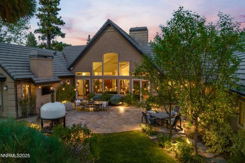 102 W Willis Ln, Reno, NV, 89511-2724 | Card Image