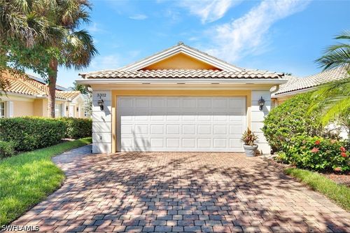 3312 Cayman Ln, NAPLES, FL, 34119-1607 | Card Image