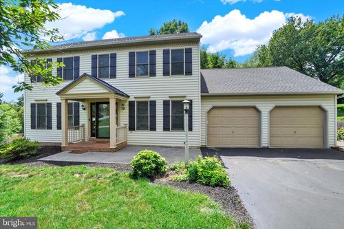 504 El Dorado Dr, RED LION, PA, 17356-8700 | Card Image