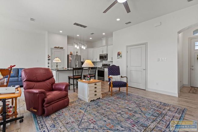 105 Bethpage Dr, House other with 2 bedrooms, 2 bathrooms and 2 parking in Laguna Vista TX | Image 4