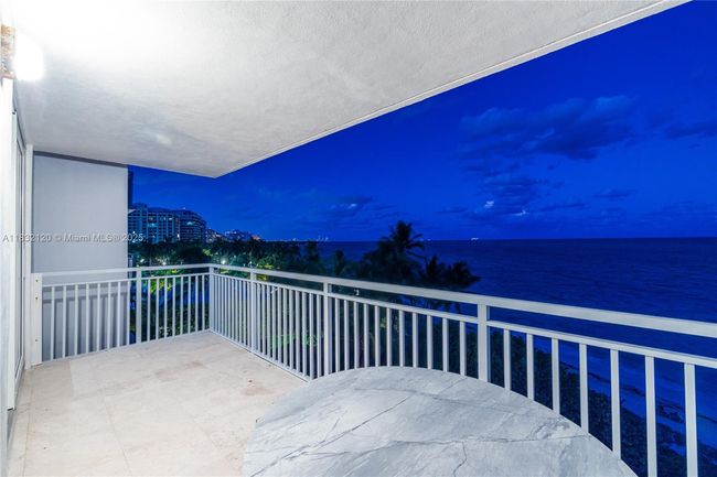 APT-6A - 615 Ocean Dr, Condo with 3 bedrooms, 3 bathrooms and null parking in Key Biscayne FL | Image 30