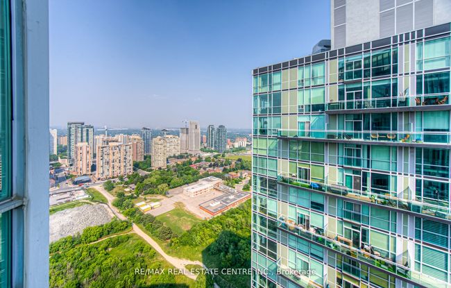 3303 - 220 Burnhamthorpe Rd W, Condo with 2 bedrooms, 2 bathrooms and null parking in Mississauga ON | Image 37